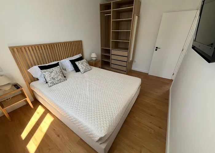 Casa Da Porta Azul פונשל